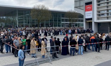 Essen'de binler sandıklara koştu